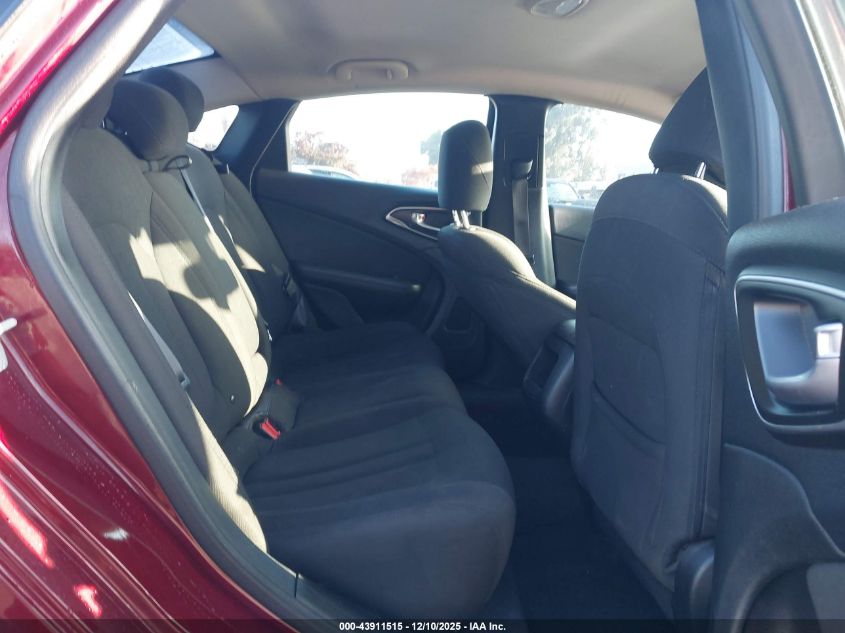 2015 Chrysler 200 Limited VIN: 1C3CCCAB5FN737779 Lot: 43911515