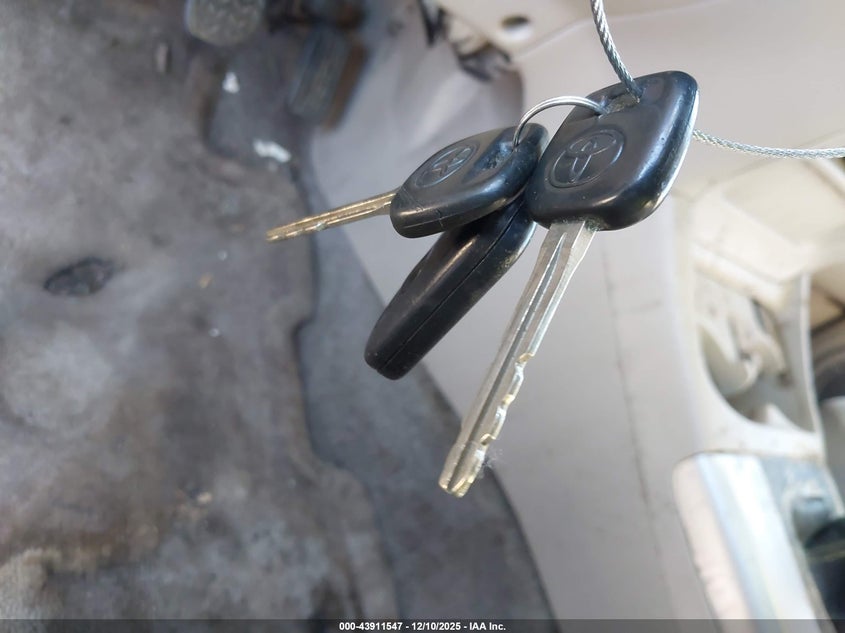 JTEHD20V250065708 2005 TOYOTA RAV 4 photo no. 11
