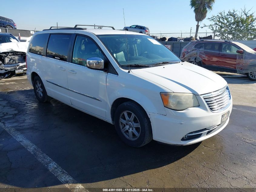 CHRYSLER TOWN & COUNTRY TOURING-L