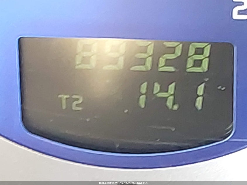 2004 Volvo V70 R VIN: YV1SJ52Y842398200 Lot: 43911571