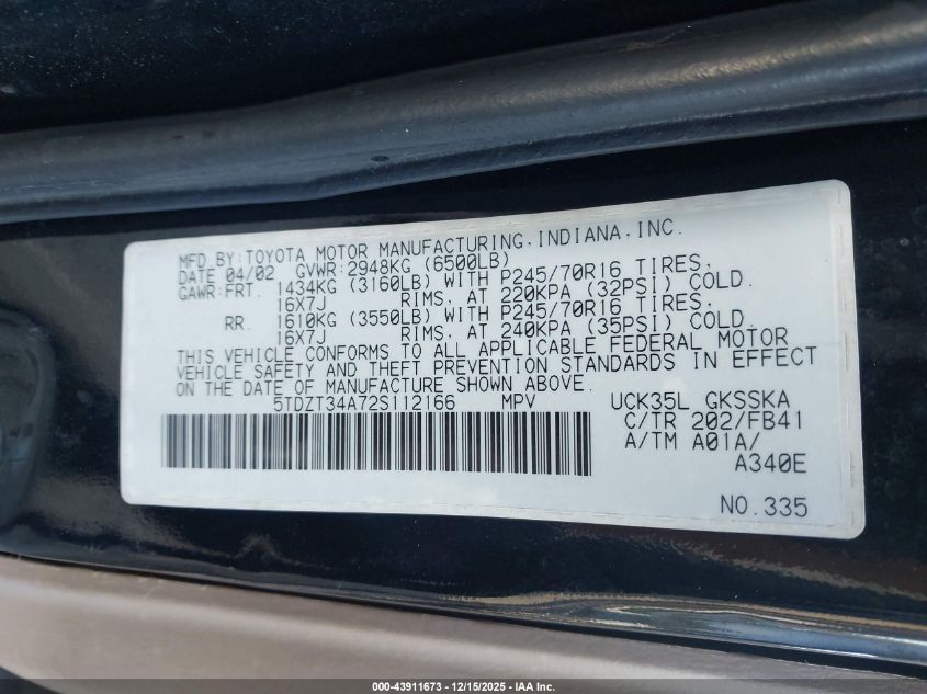 2002 Toyota Sequoia Sr5 V8 VIN: 5TDZT34A72S112166 Lot: 43911673