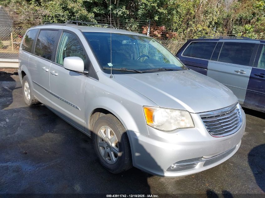CHRYSLER TOWN & COUNTRY TOURING