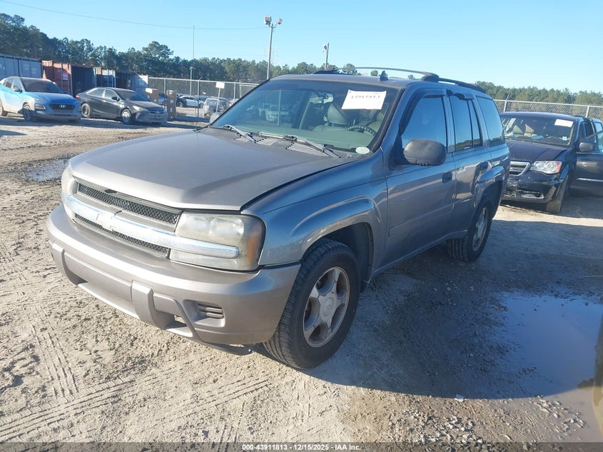 1GNDS13S472306154 2007 CHEVROLET TRAILBLAZER photo no. 2