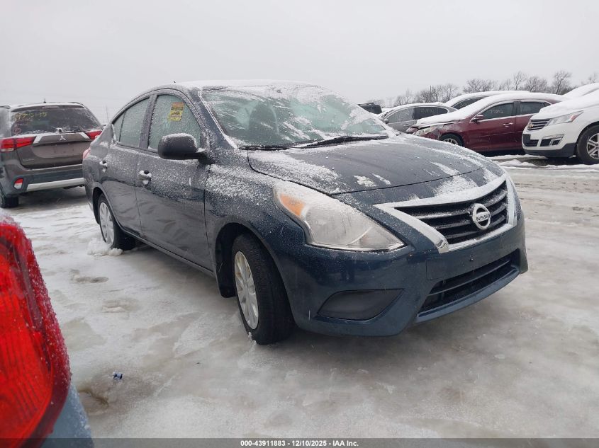 2015 Nissan Versa 1.6 S+