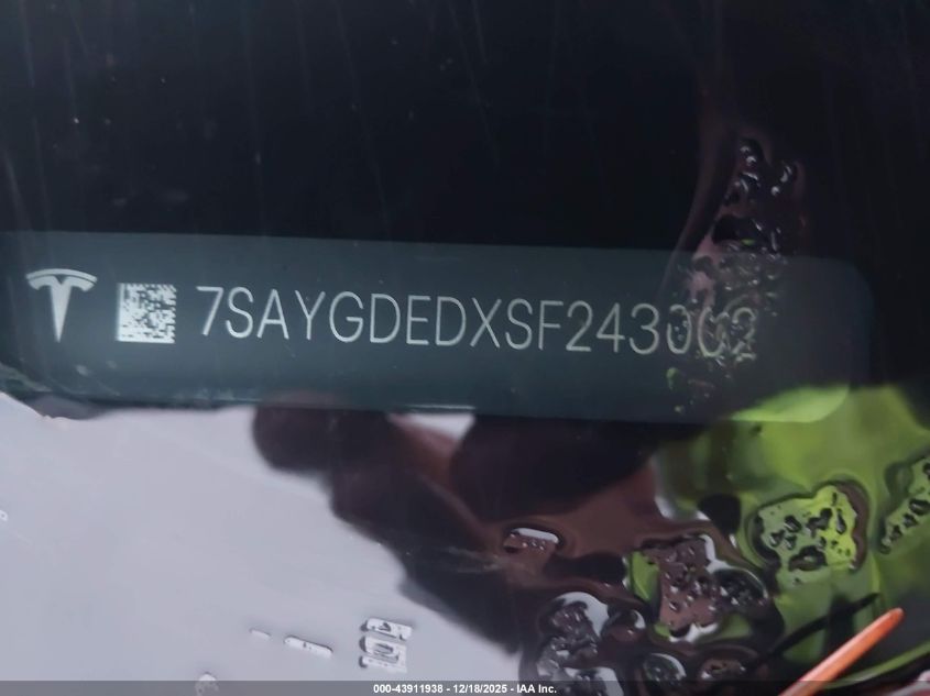 2025 Tesla Model Y Long Range Dual Motor Rear-Wheel Drive VIN: 7SAYGDEDXSF243002 Lot: 43911938