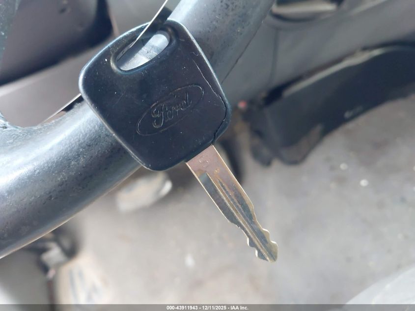 2002 Ford F-150 Lariat/Xl/Xlt VIN: 1FTPX18L22NA23462 Lot: 43911943