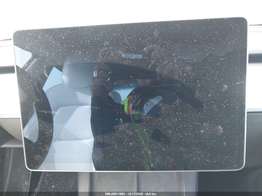 2022 Tesla Model 3 Performance Dual Motor All-Wheel Drive VIN: 5YJ3E1EC2NF138901 Lot: 43911963