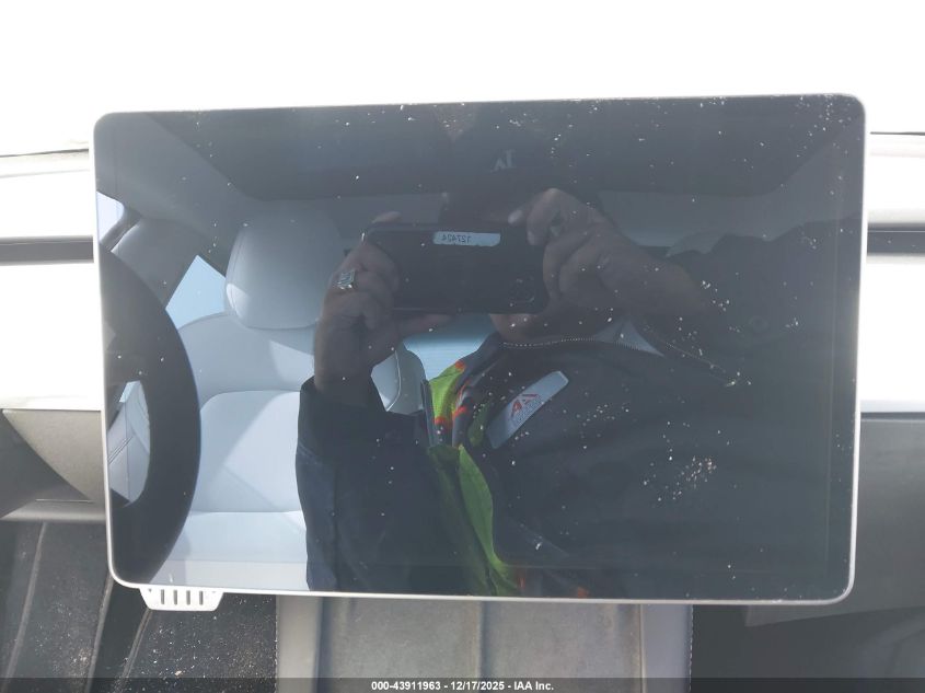 2022 Tesla Model 3 Performance Dual Motor All-Wheel Drive VIN: 5YJ3E1EC2NF138901 Lot: 43911963