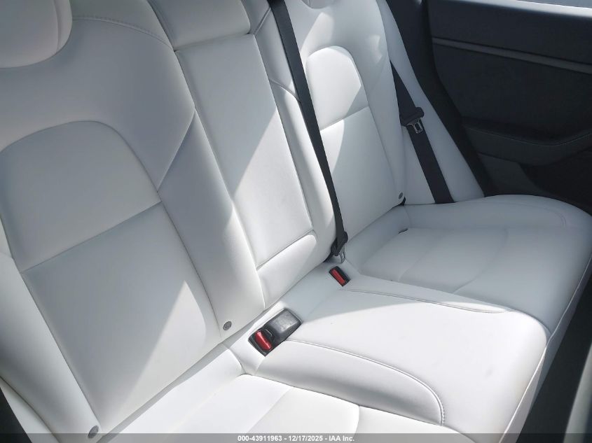 2022 Tesla Model 3 Performance Dual Motor All-Wheel Drive VIN: 5YJ3E1EC2NF138901 Lot: 43911963