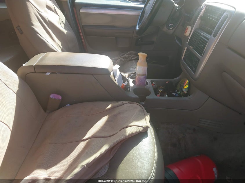4M2ZU66K04UJ05363 2004 MERCURY MOUNTAINEER photo no. 5