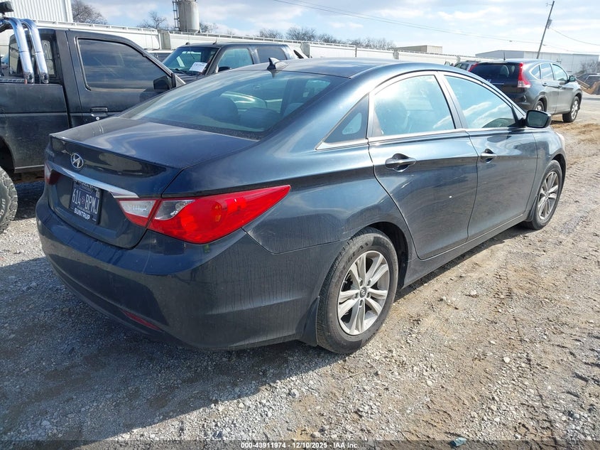 5NPEB4AC3DH669596 2013 HYUNDAI SONATA photo no. 4