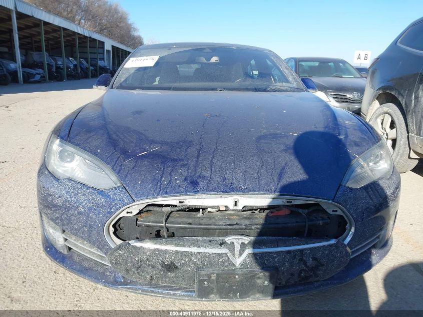2015 Tesla Model S 70D/85D/P85D VIN: 5YJSA1H24FF094539 Lot: 43911978