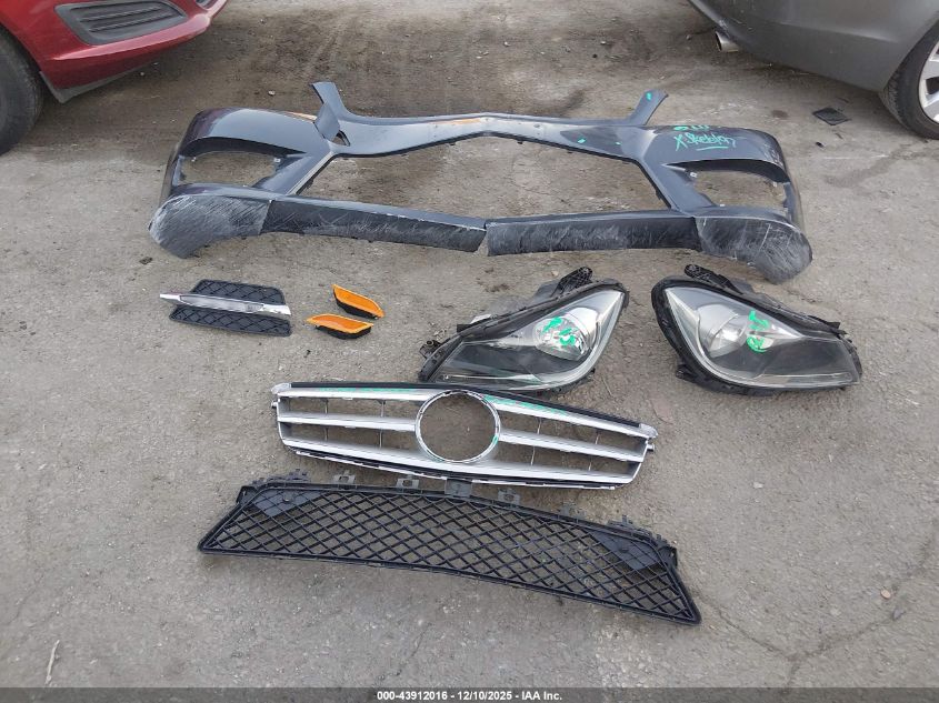 2013 Mercedes-Benz C 250 Sport VIN: WDDGF4HB5DR273744 Lot: 43912016