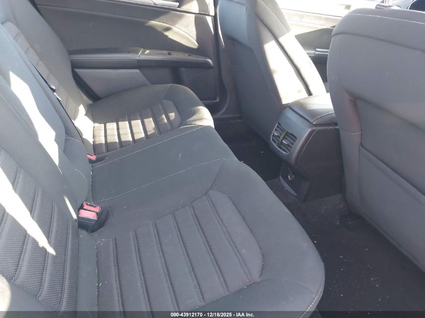 2020 Ford Fusion Se VIN: 3FA6P0H73LR155577 Lot: 43912170