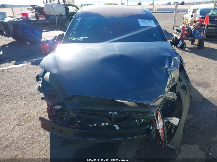 2018 Tesla Model X 100D/75D/P100D VIN: 5YJXCBE47JF130065 Lot: 43912180