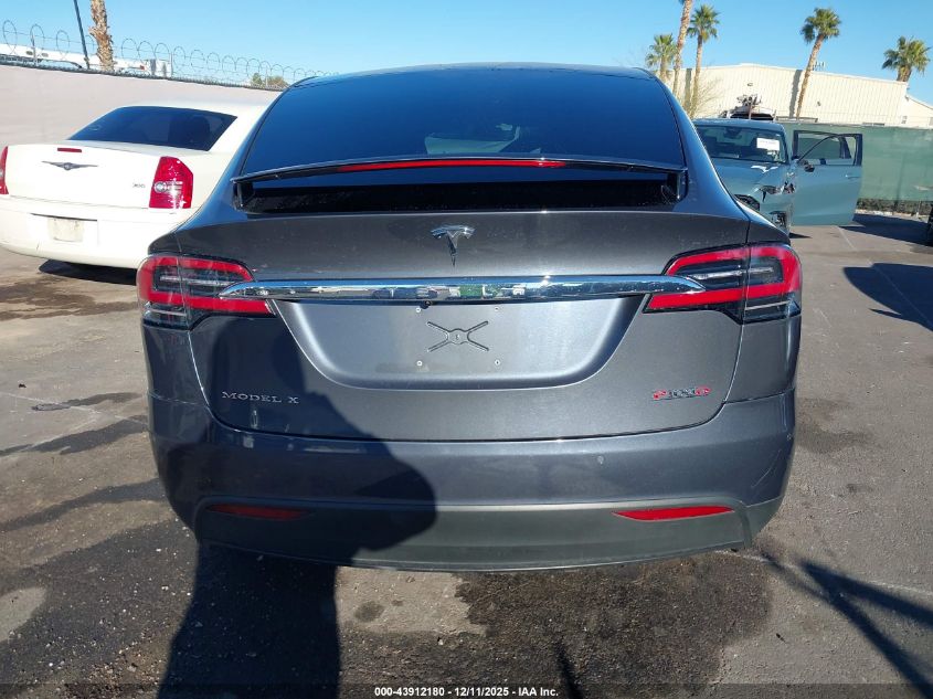 2018 Tesla Model X 100D/75D/P100D VIN: 5YJXCBE47JF130065 Lot: 43912180