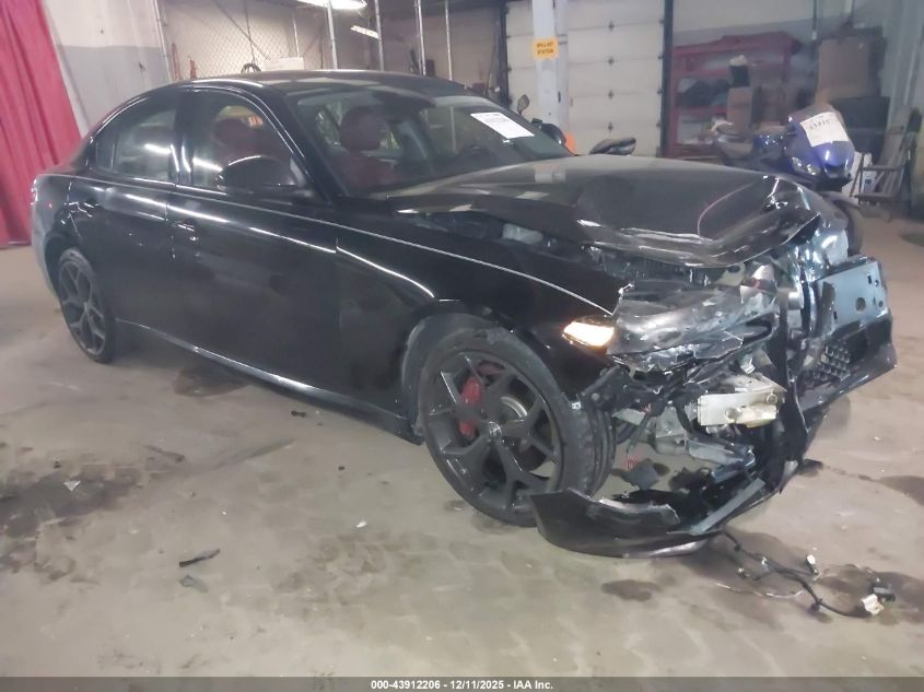 ALFA ROMEO GIULIA AWD