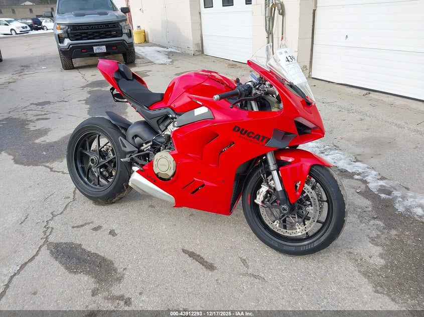 DUCATI PANIGALE V4S 2024