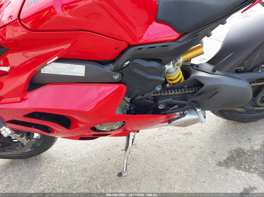 2024 Ducati Panigale V4S VIN: ZDMDAGWW1RB009931 Lot: 43912293