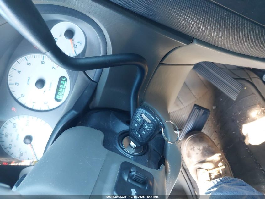 2004 Dodge Grand Caravan Sxt VIN: 2D8GP44L64R545526 Lot: 43912323