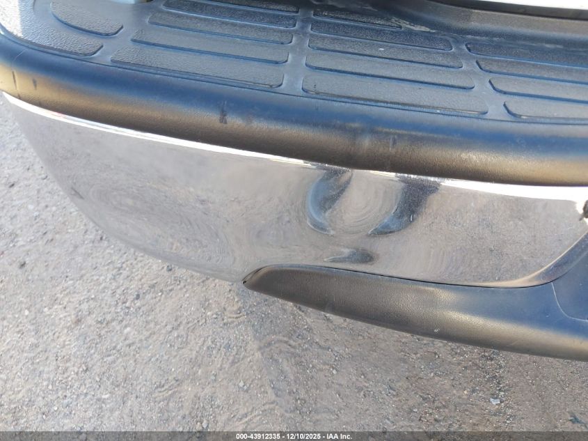 2005 GMC Yukon Sle VIN: 1GKEC13V35R167020 Lot: 43912335