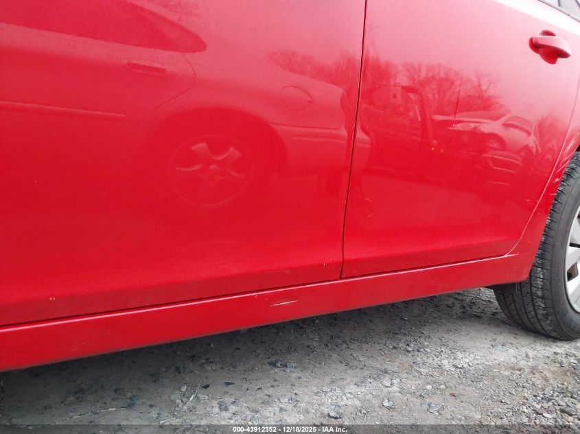 2016 Chevrolet Cruze Limited Ls Auto VIN: 1G1PC5SG2G7121216 Lot: 43912352