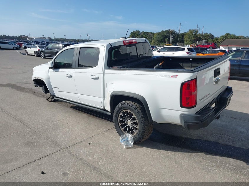 1GCGTEEN4J1105885 2018 CHEVROLET COLORADO photo no. 3