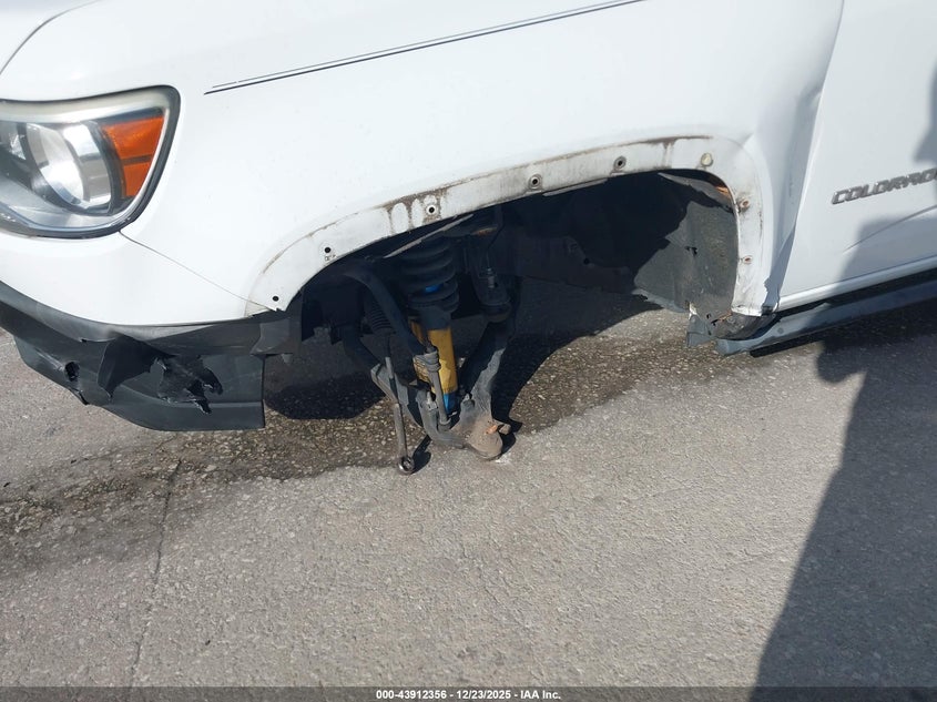 1GCGTEEN4J1105885 2018 CHEVROLET COLORADO photo no. 6