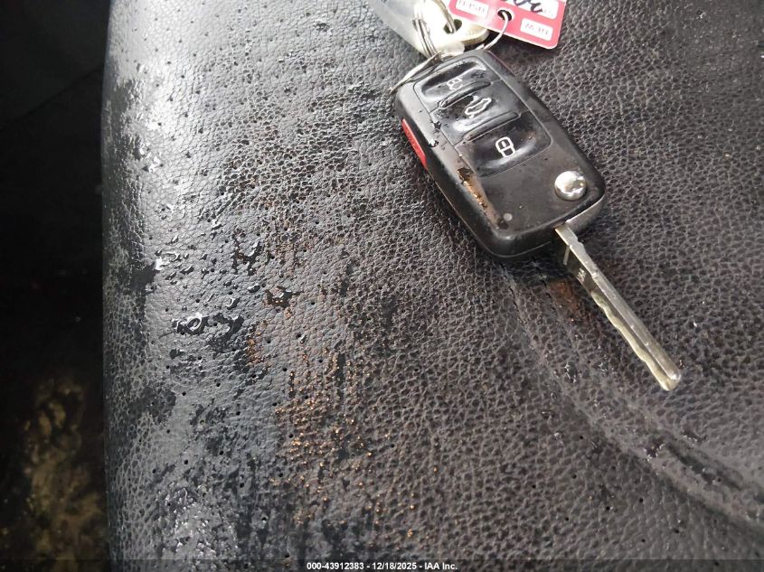 2013 Volkswagen Passat 2.5L Se VIN: 1VWBP7A3XDC121934 Lot: 43912383