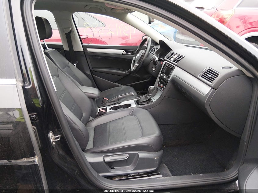 2013 Volkswagen Passat 2.5L Se