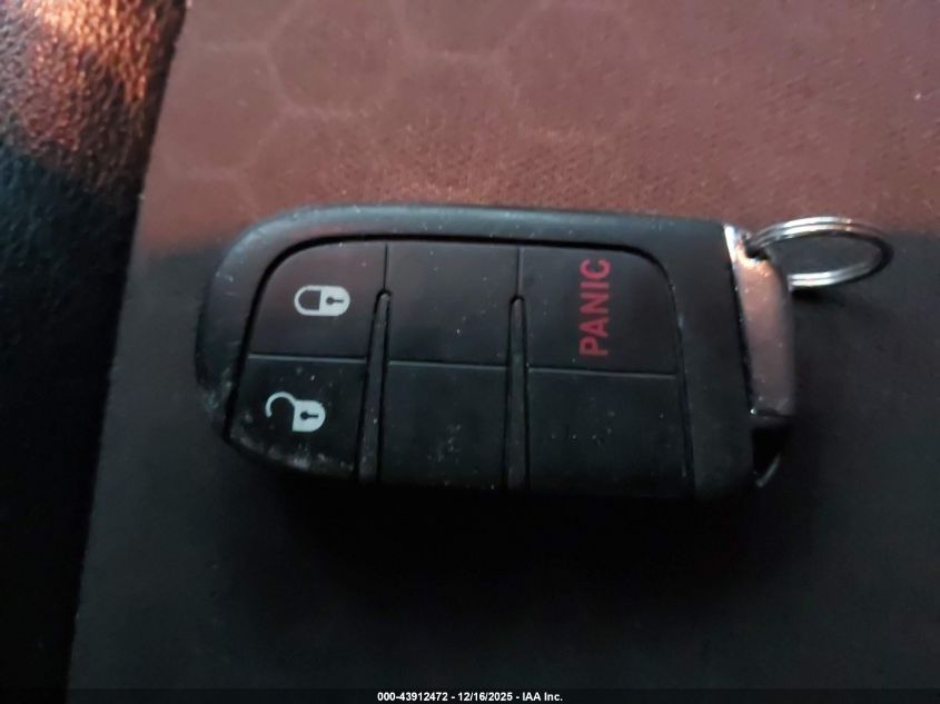 2017 Jeep New Compass Latitude 4X4 VIN: 3C4NJDBB8HT692385 Lot: 43912472