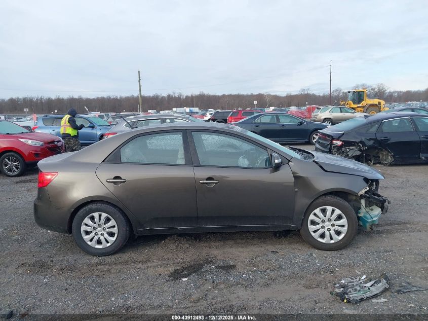 2010 Kia Forte Ex VIN: KNAFU4A20A5098373 Lot: 43912493