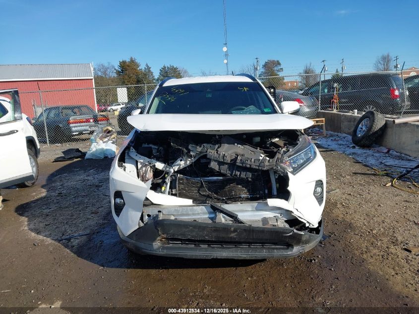 2020 Toyota Rav4 Xle VIN: 2T3W1RFV4LC053798 Lot: 43912534