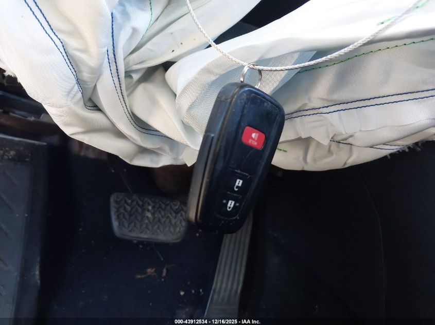 2020 Toyota Rav4 Xle VIN: 2T3W1RFV4LC053798 Lot: 43912534