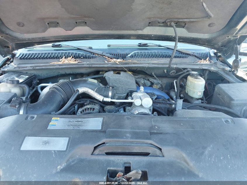 2002 Chevrolet Silverado 2500Hd Lt VIN: 1GCHK23122F233861 Lot: 43912536