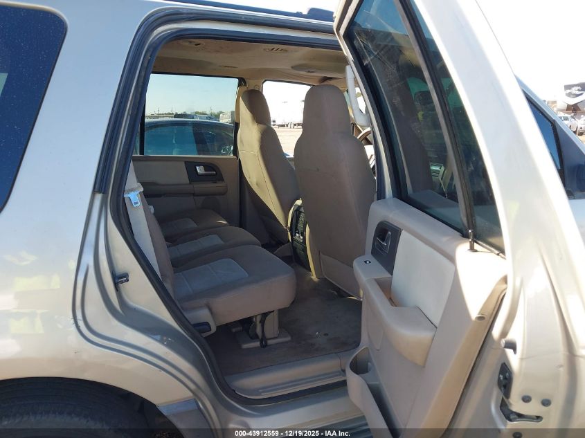 2004 Ford Expedition VIN: 1FMRU15W94LA98637 Lot: 43912559