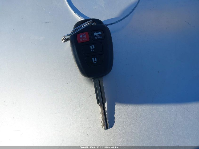 2015 Toyota Corolla Le VIN: 2T1BURHE3FC431951 Lot: 43912563