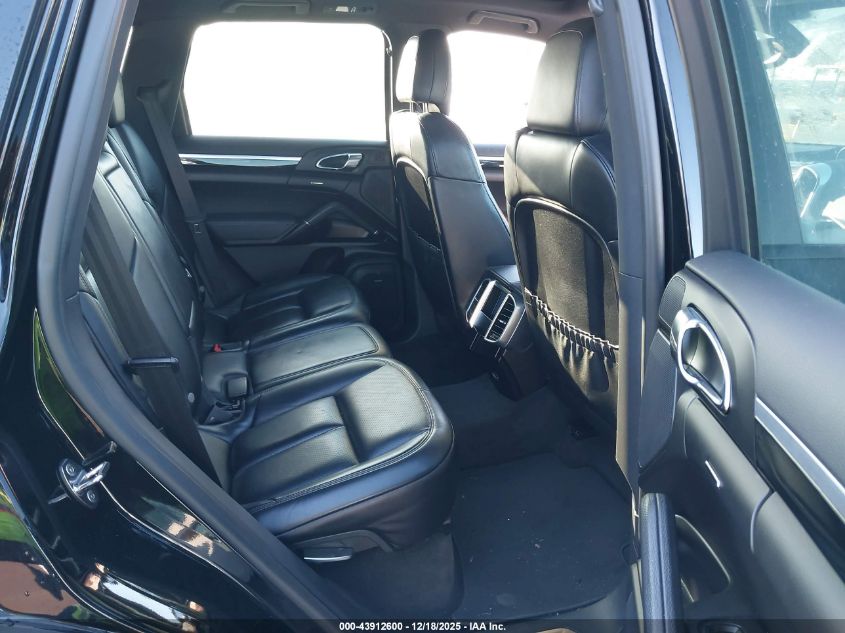 2017 Porsche Cayenne Platinum Edition VIN: WP1AA2A22HKA85743 Lot: 43912600