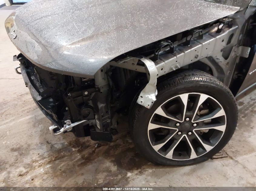 2022 Jeep Grand Cherokee Overland 4X4 VIN: 1C4RJHDG5N8627425 Lot: 43912607