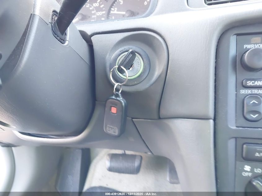 2001 Toyota Camry Le VIN: 4T1BG22KX1U772882 Lot: 43912620