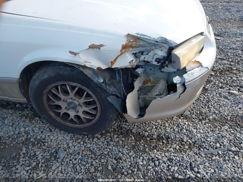 2001 Toyota Camry Le VIN: 4T1BG22KX1U772882 Lot: 43912620