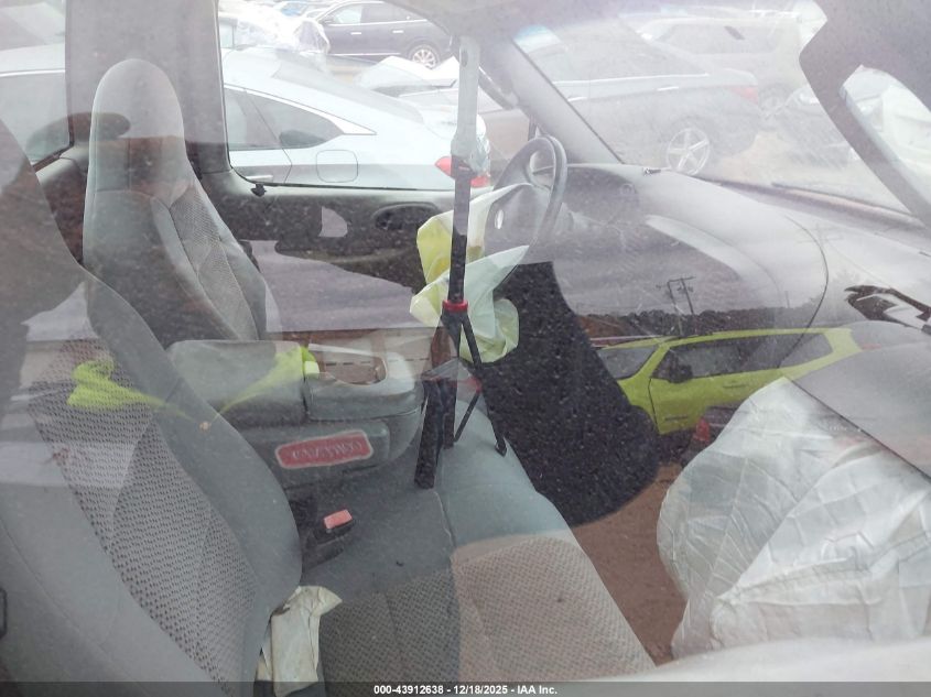 2004 Ford F-150 Heritage Classic VIN: 2FTRF18264CA00505 Lot: 43912638