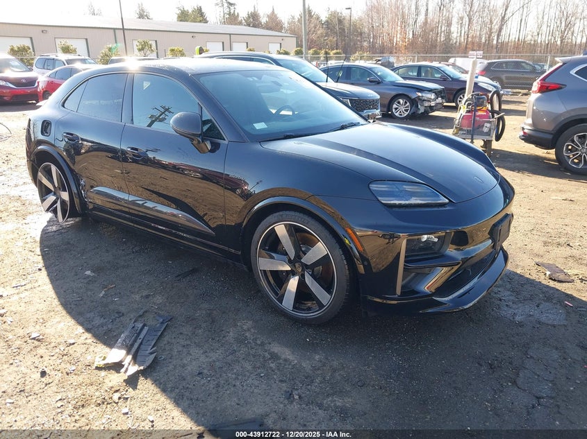 2025 Porsche Macan Electric Turbo