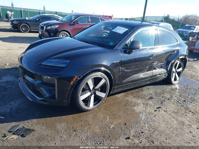2025 Porsche Macan Electric Turbo