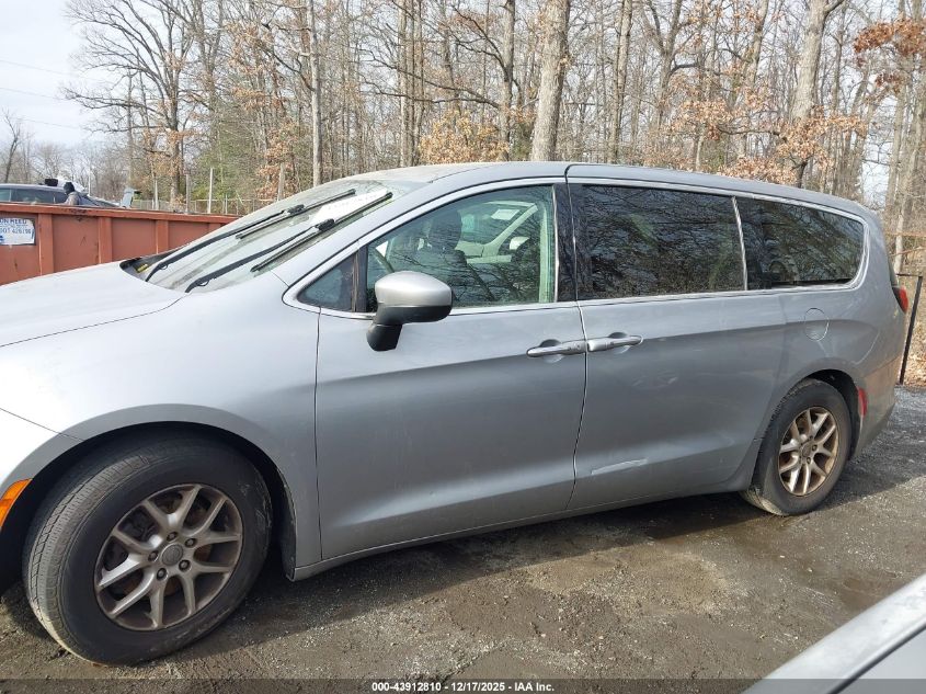 2017 Chrysler Pacifica Touring VIN: 2C4RC1DG6HR502217 Lot: 43912810