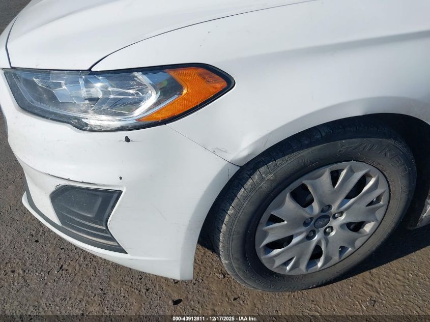 2020 Ford Fusion S VIN: 3FA6P0G79LR159473 Lot: 43912811