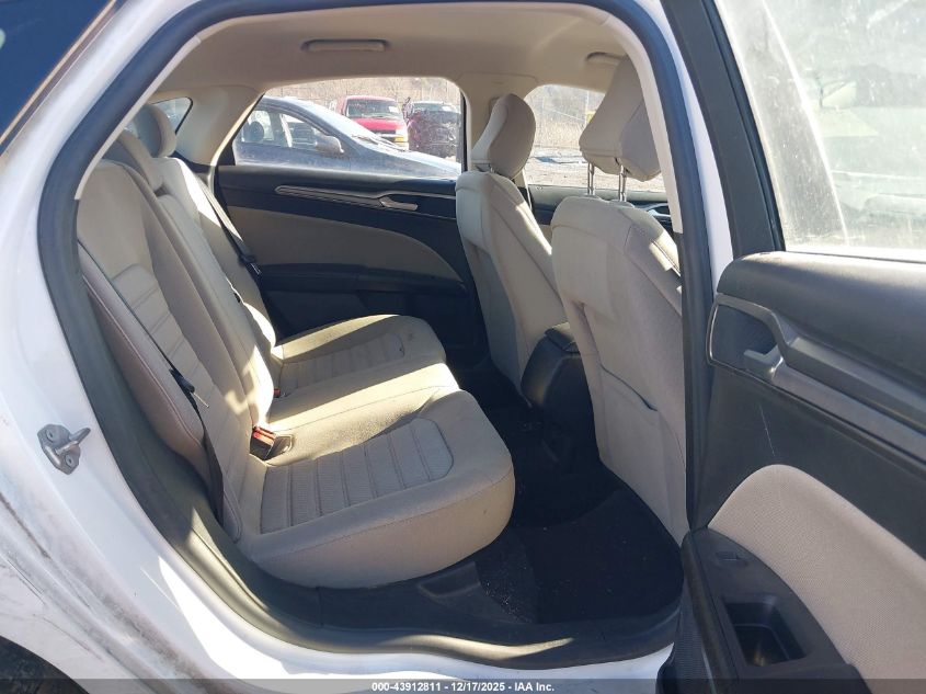 2020 Ford Fusion S VIN: 3FA6P0G79LR159473 Lot: 43912811