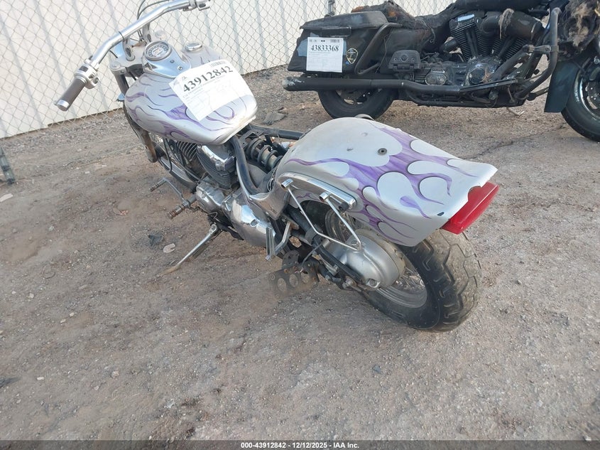 JYAVM01E41A028072 2001 YAMAHA XV photo no. 3