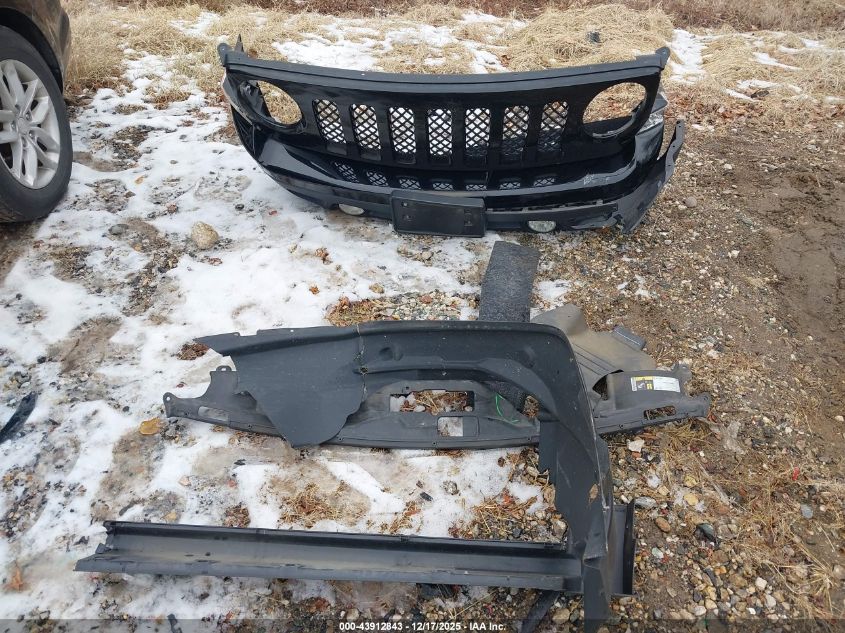 2016 Jeep Patriot Latitude VIN: 1C4NJRFB4GD598046 Lot: 43912843