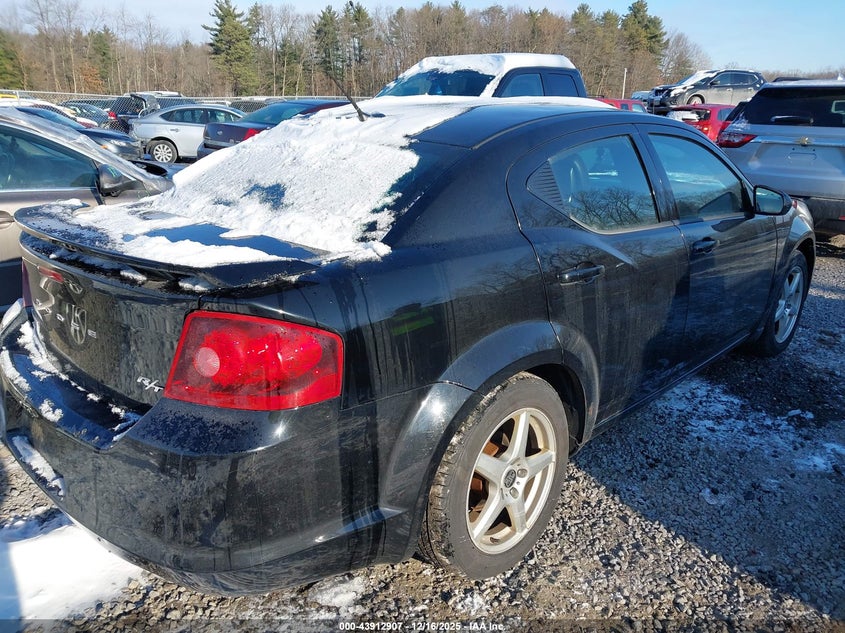 2013 Dodge Avenger R/T